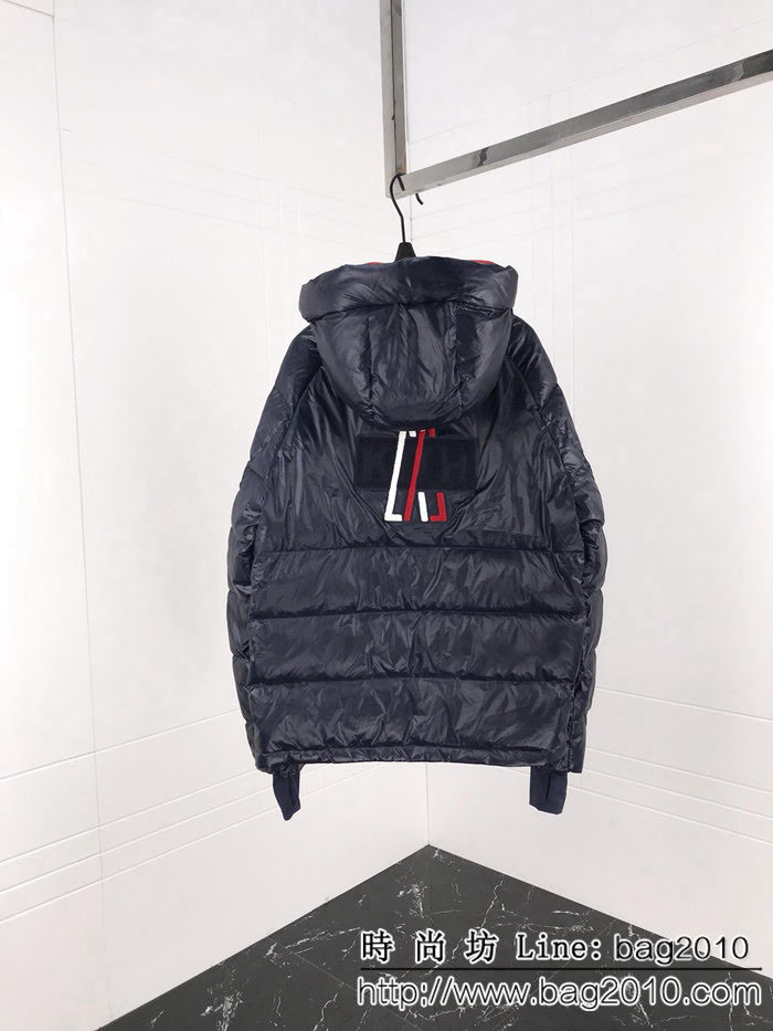 MONCLER蒙口 18冬季新款 套頭款 高端定制 男款保暖羽絨服 ydi1514